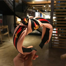 Load image into Gallery viewer, 2018 New Winter Hairband Headband For Women Fashion Turban Striped Hair Band Bee Pattern Print Hair Accessories