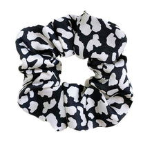 Load image into Gallery viewer, Solid Lady Hair Scrunchies Ring Elastic Hair Bands Pure Color Bobble Sports Dance Velvet Soft Charming Scrunchie Hairband